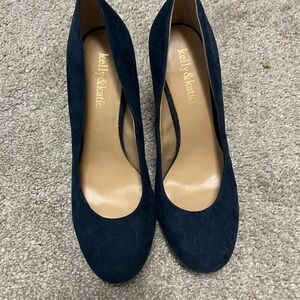 Kelly & Katie Navy Blue Heels Size 8